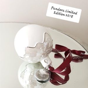 NIB Pandora Limited Edition 2018 Christmas Pudding Porcelain Christmas Ornament